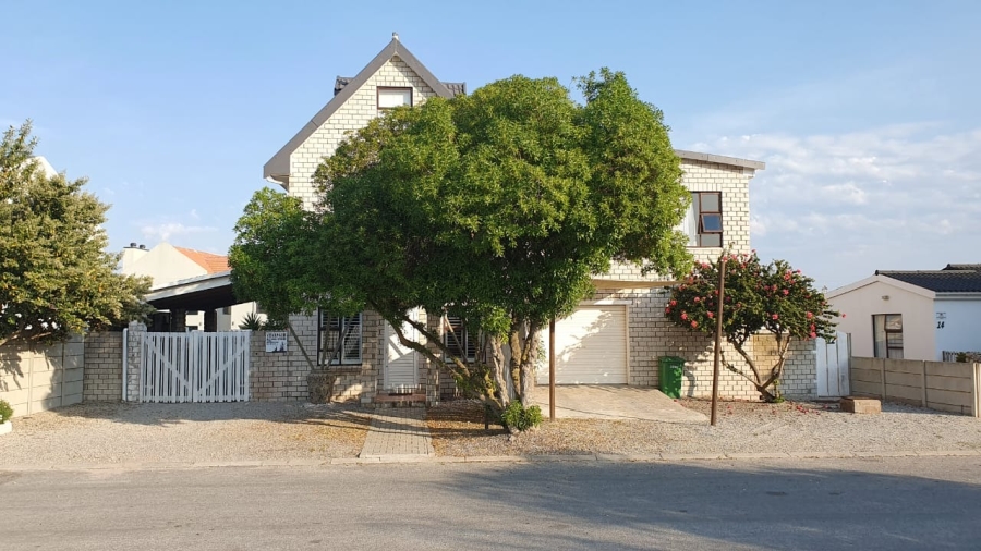 5 Bedroom Property for Sale in Britannia Bay Western Cape